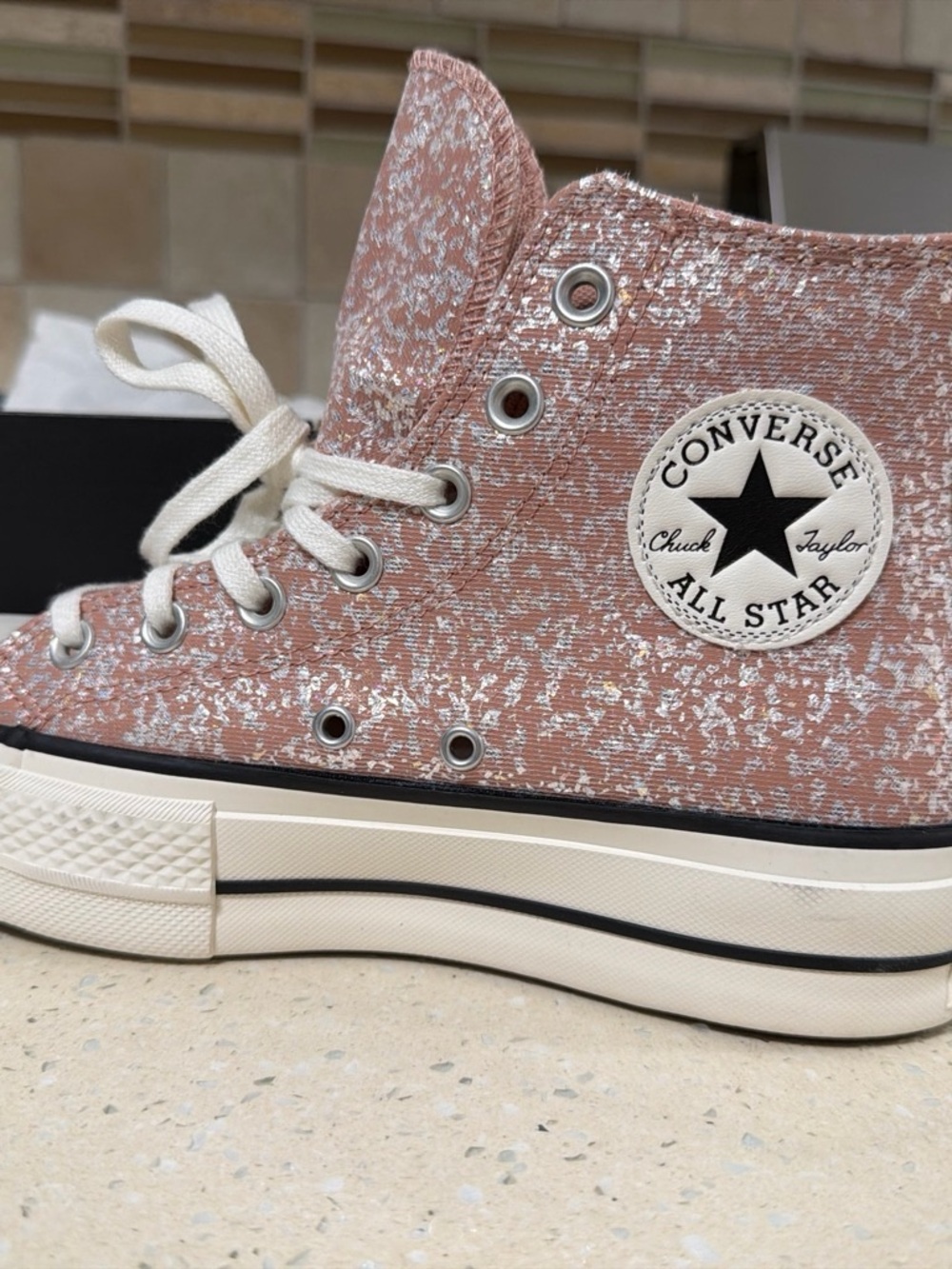 Converse chuck Taylor High Top Sneakers in Dusty Rose Speckle - Picture 4 of 5